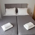 Park Apartment *