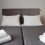 Park Apartment *